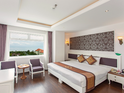 Deluxe Ocean View Room